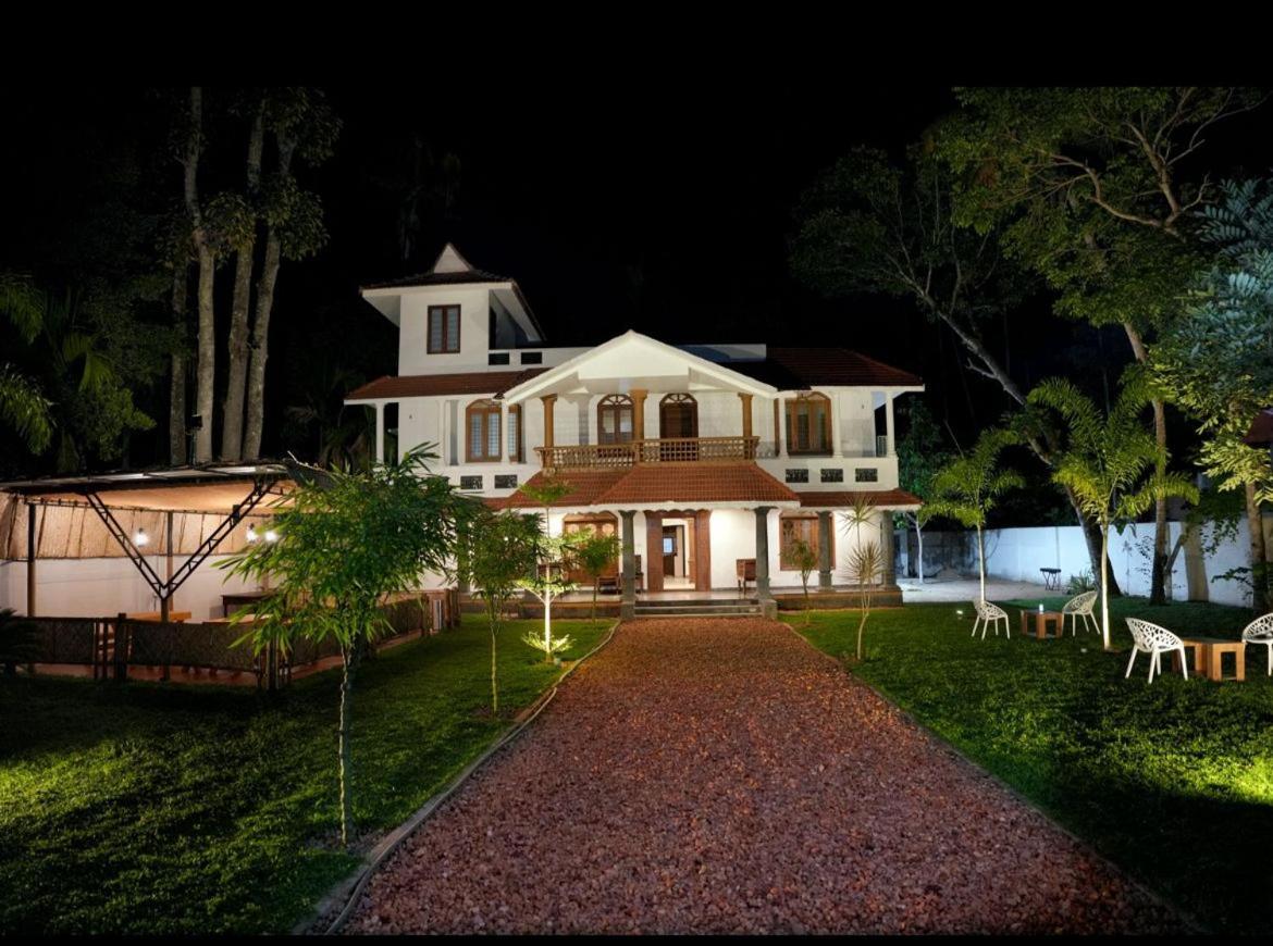 Marari Casa De Victoria Bed and Breakfast Alappuzha Eksteriør billede